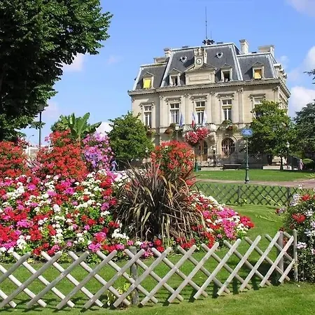 Charming 2-Room Flat Near Paris Nogent-sur-Seine Extérieur photo